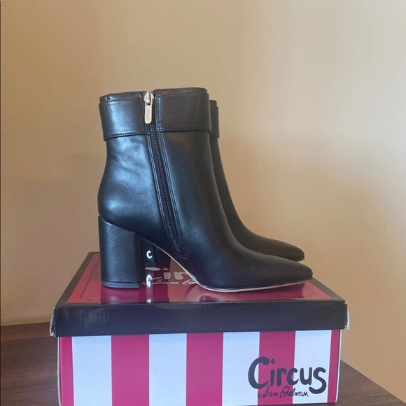 Sam Edelman Booties - Picture 3 of 6